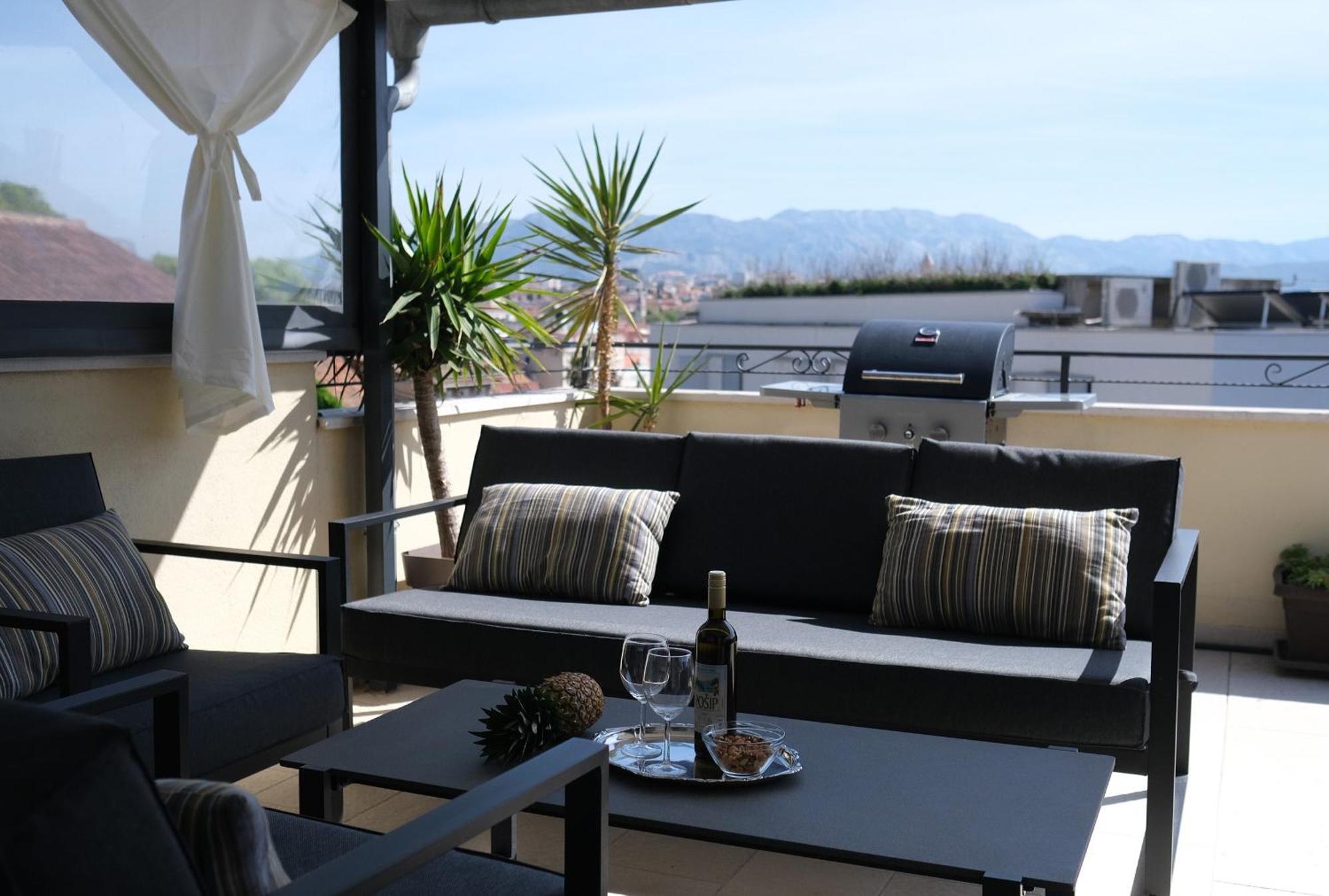 Appartement Prime Location Penthouse With A Large Terrace *